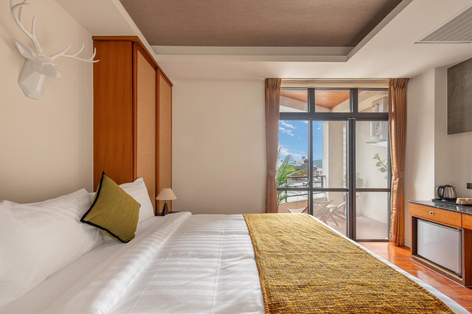 יוצ'י Sun Moon Lake Itathao Vacation Inn With Elevator מראה חיצוני תמונה