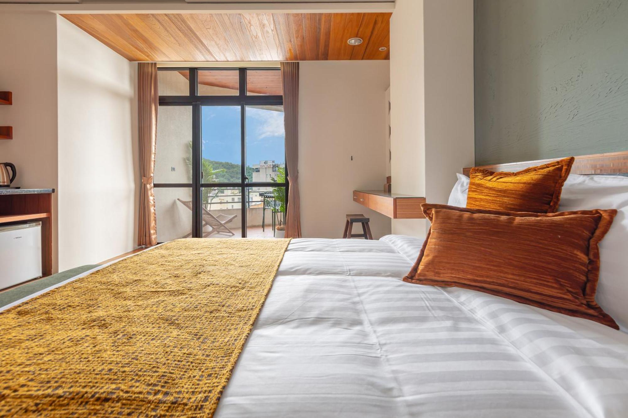יוצ'י Sun Moon Lake Itathao Vacation Inn With Elevator מראה חיצוני תמונה